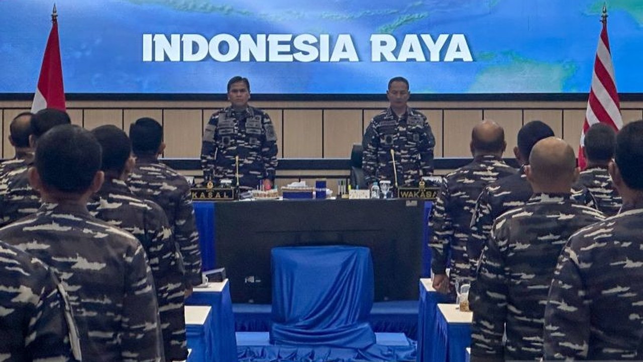 Kepala Staf TNI Angkatan Laut (KSAL) Laksamana TNI Muhammad Ali menekankan efisiensi anggaran TNI AL tahun 2025 sesuai arahan Presiden dan Panglima TNI, serta Menteri Pertahanan, demi keberhasilan tugas dan penguatan pertahanan nasional.