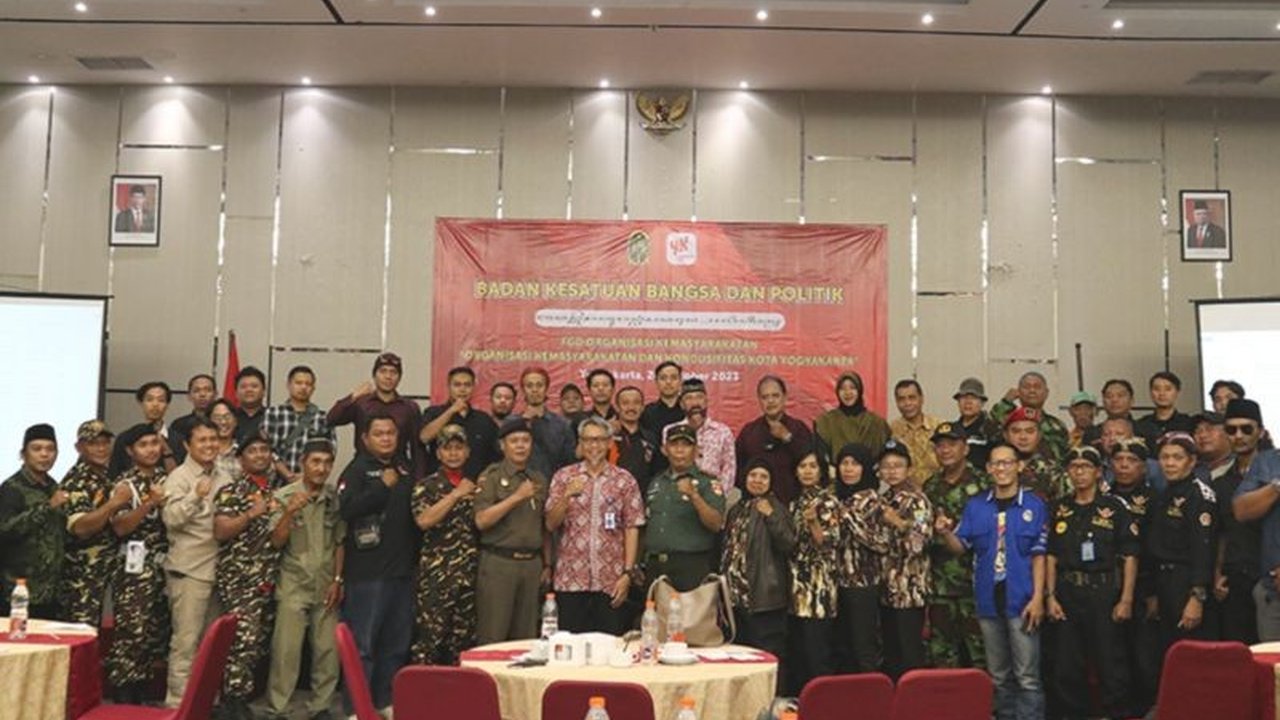 Kesbangpol Kota Yogyakarta mengingatkan 152 ormas untuk segera mengurus legalitas agar terdaftar resmi, mendapat dukungan pemerintah, dan berperan aktif menjaga stabilitas sosial.