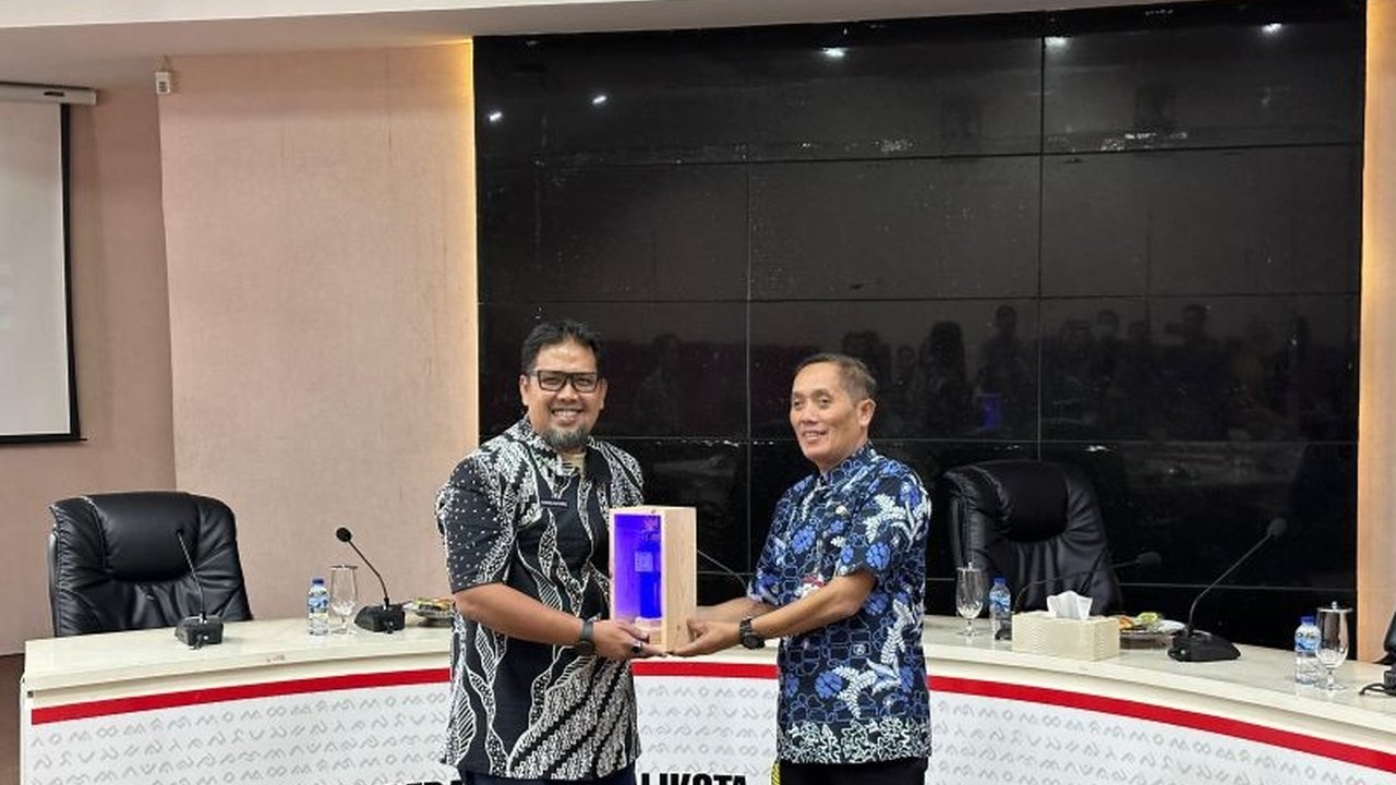 Pemerintah Kota Salatiga mengunjungi Makassar untuk mempelajari strategi inovatif dalam meraih penghargaan Kota Sehat, khususnya peran serta masyarakat dan media dalam program tersebut.
