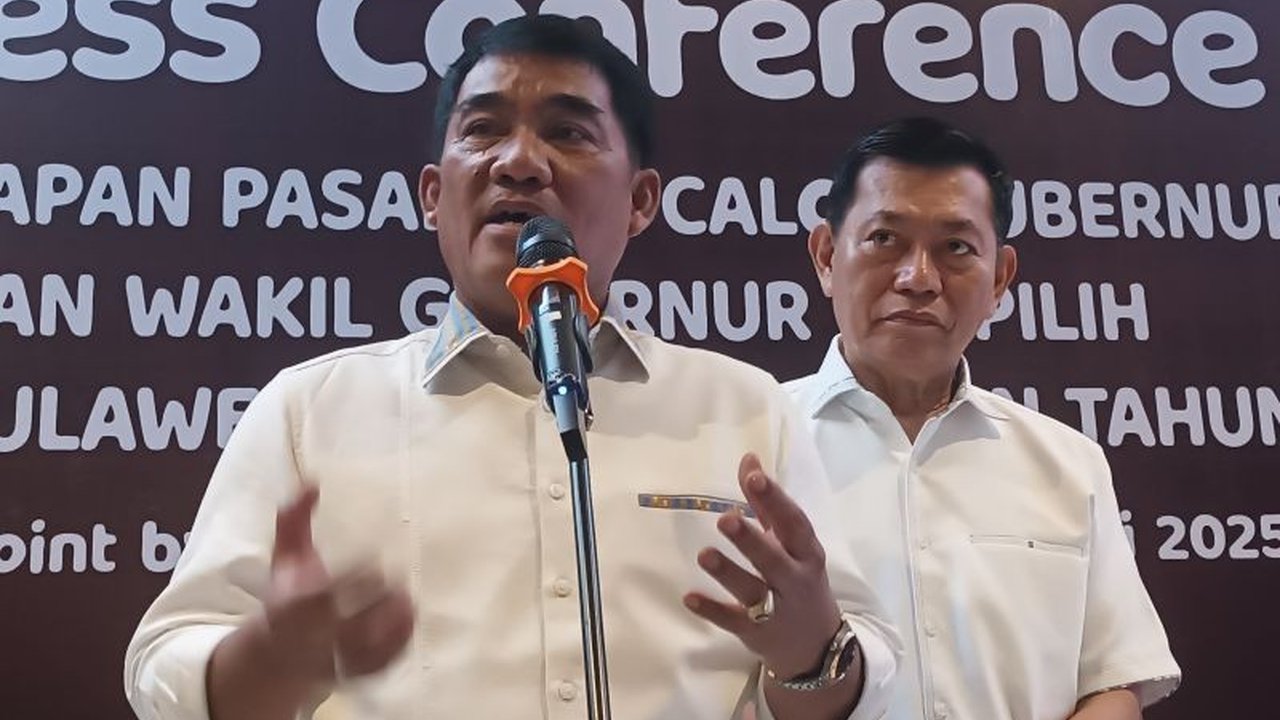 Gubernur Sulawesi Utara terpilih, Yulius Selvanus Komaling, memberikan apresiasi kepada tim transisi yang dibentuk oleh Gubernur Olly Dondokambey-Steven Kandouw (ODSK) dan berkomitmen untuk mengevaluasi kinerja pejabat serta melanjutkan program-program pe