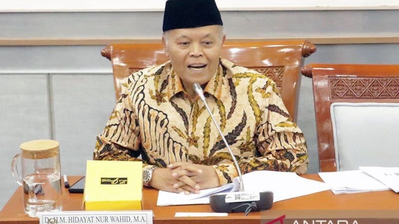 Wakil Ketua MPR Hidayat Nur Wahid mendorong kerja sama internasional untuk membatalkan rencana kontroversial Presiden Trump yang hendak merelokasi warga Palestina dari Jalur Gaza, dinilai sebagai bentuk pembersihan etnis dan penjajahan baru.