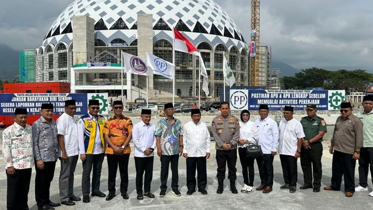 Gubernur Sulteng meresmikan Masjid Raya Baitul Khairaat di Palu, menekankan peran masjid sebagai pusat peradaban Islam, pembentukan karakter umat, dan penguatan persaudaraan.