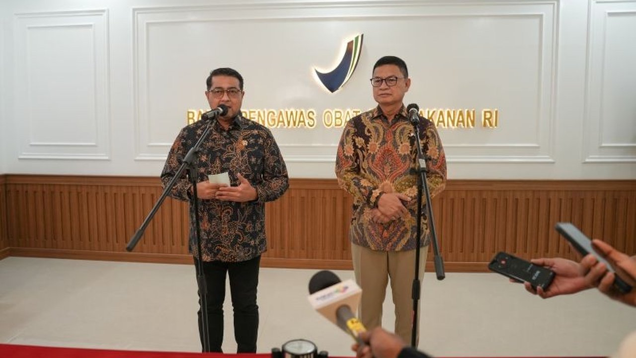 Menekraf mendorong Badan POM untuk meningkatkan dukungan terhadap UMKM guna mencapai target pertumbuhan ekonomi 8 persen melalui kolaborasi dan peningkatan kualitas produk.