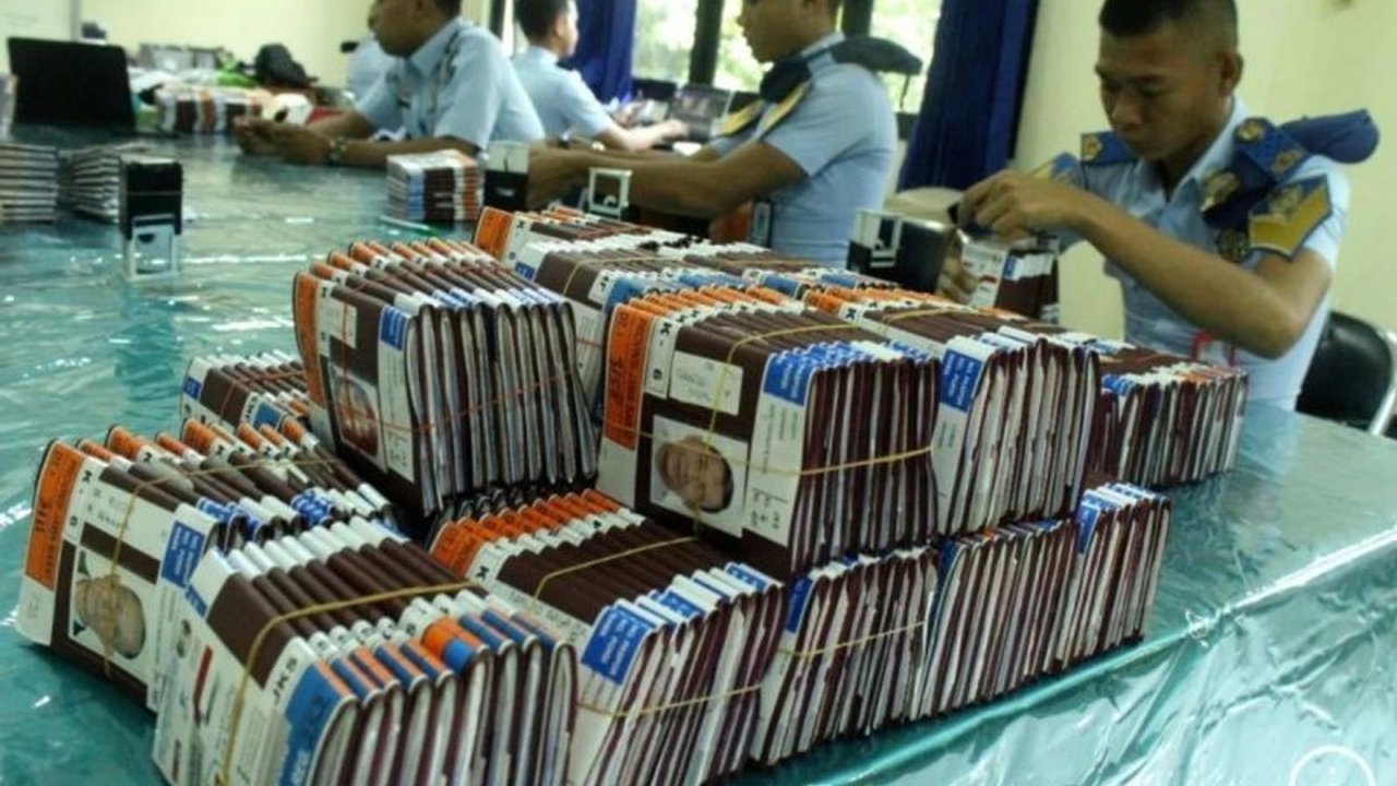 Kemenag Medan melaporkan 1.521 calon haji telah menyelesaikan pembuatan paspor untuk musim haji 1446 H/2024 M, dengan sisanya ditargetkan rampung bulan ini, sebelum proses biometrik dan pemeriksaan kesehatan.