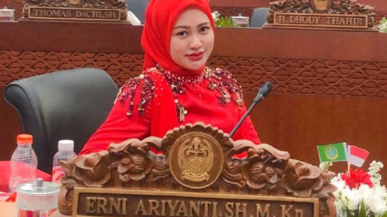 Ketua DPRD Sumut meminta Dinas Pendidikan segera menyelesaikan masalah ratusan siswa yang gagal daftar SNBP 2025 akibat kelalaian sekolah dalam input data PDSS, dan meminta evaluasi terhadap sekolah yang lalai.