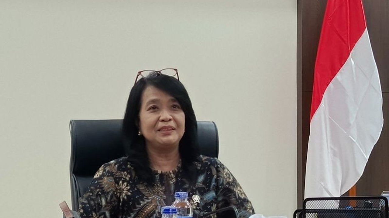 Kementerian PUPR menyatakan pembangunan IKN berlanjut, namun prioritas dialihkan ke sektor legislasi dan yudikatif sesuai arahan Presiden, sementara proyek infrastruktur ditinjau kembali.