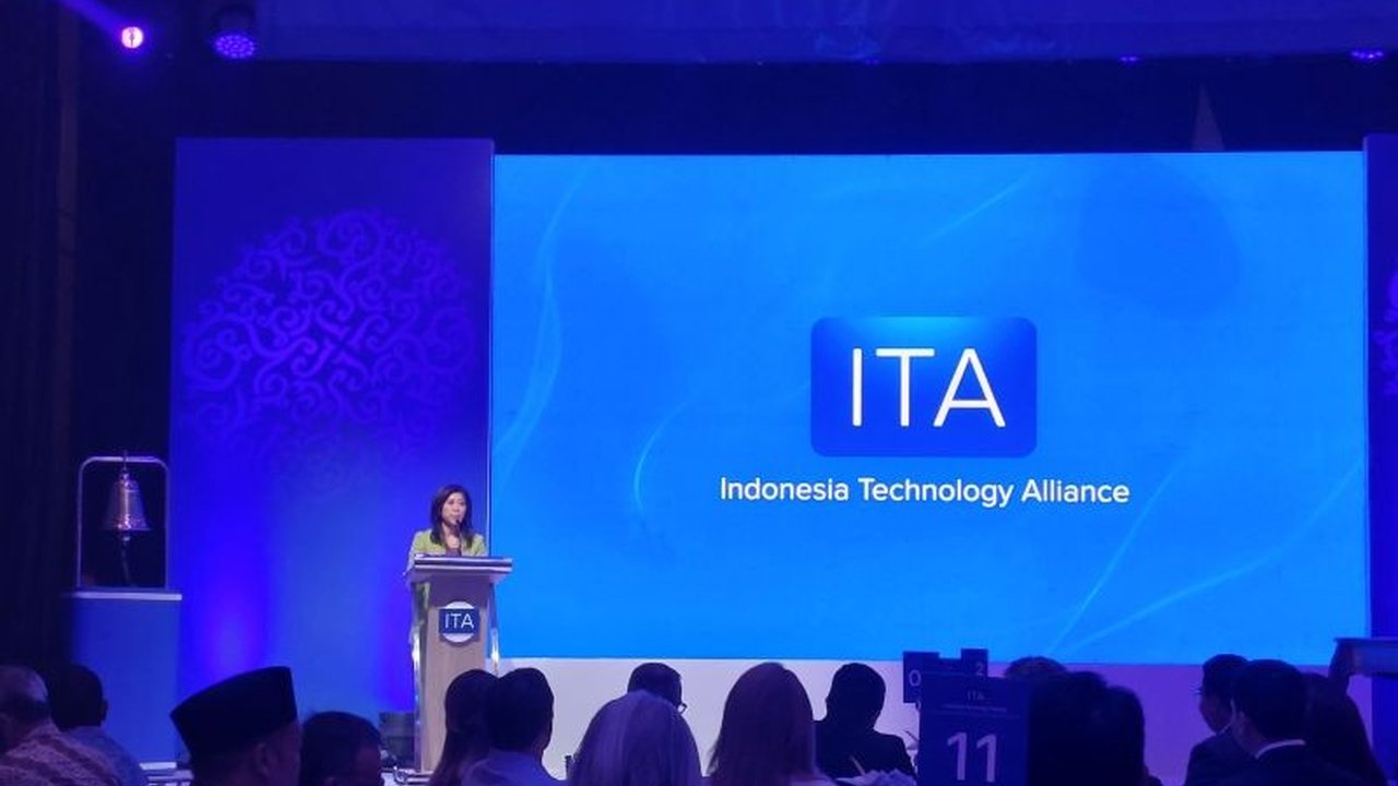 Menteri Kominfo Meutya Hafid menyatakan pembukaan spektrum 6 GHz untuk WiFi meningkatkan konektivitas dan memperkuat posisi Indonesia sebagai pemimpin digital di Asia Tenggara, membuka jalan untuk teknologi WiFi 6E dan 7 serta kolaborasi sektor swasta.