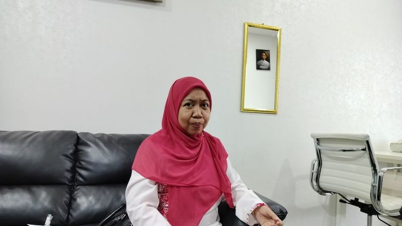 DPRD Surabaya mendesak BPJS Kesehatan mempercepat proses klaim rumah sakit untuk mencegah penundaan pembayaran dan menjaga operasional rumah sakit, terutama swasta, tetap lancar.