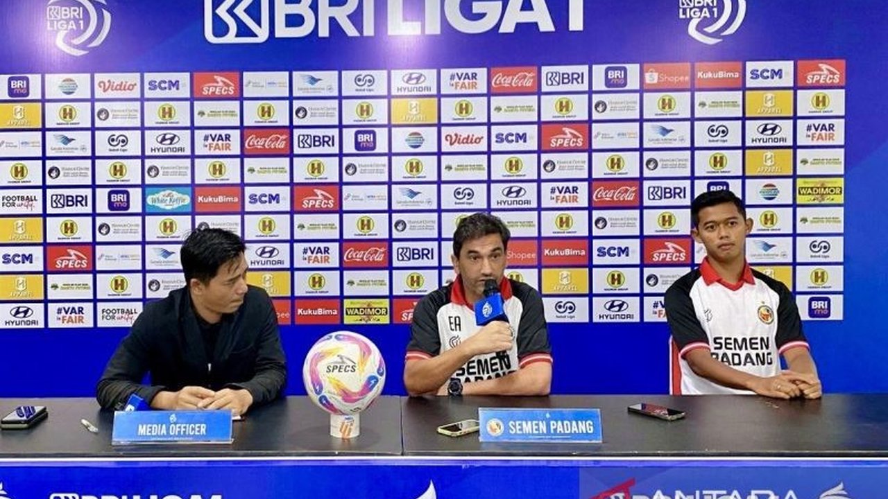 Semen Padang FC bertekad meraih kemenangan atas Barito Putera di Stadion Demang Lehman untuk keluar dari zona degradasi Liga 1 Indonesia pada pekan ke-22.