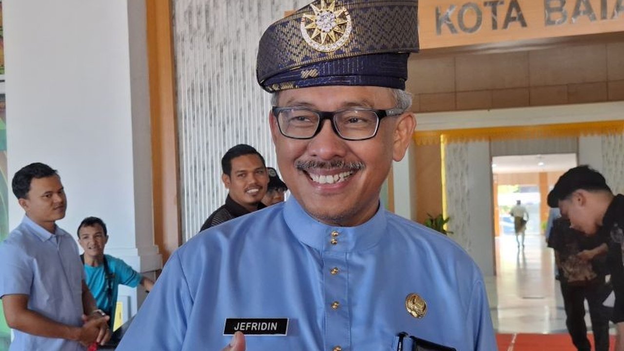 Pemkot Batam mempersiapkan serah terima jabatan (sertijab), sidang paripurna, dan pisah sambut untuk Wali Kota dan Wakil Wali Kota Batam terpilih, Muhammad Rudi-Amsakar Achmad, setelah pelantikan pada 20 Februari 2025.