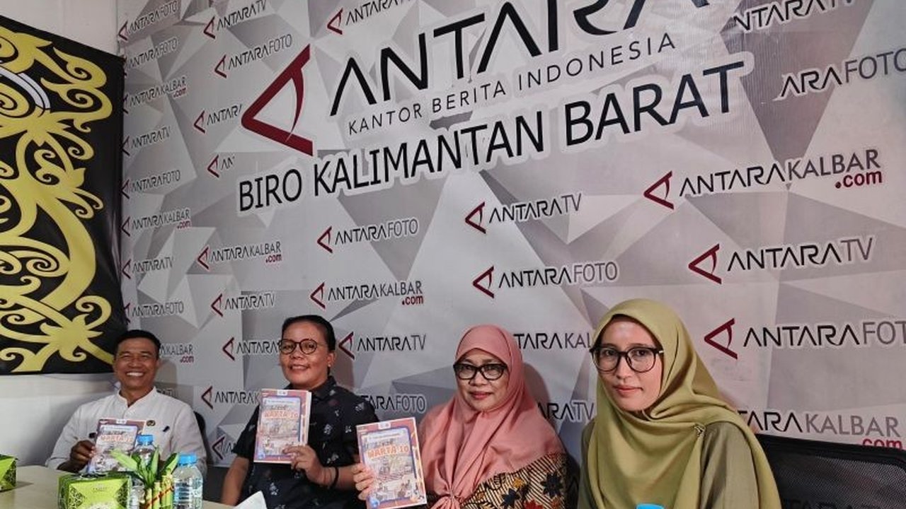 SMAN 10 Pontianak berkolaborasi dengan LKBN ANTARA Biro Kalbar untuk meningkatkan kemampuan jurnalistik siswa melalui bimbingan para jurnalis berpengalaman, guna mempersiapkan siswa untuk dunia kerja.
