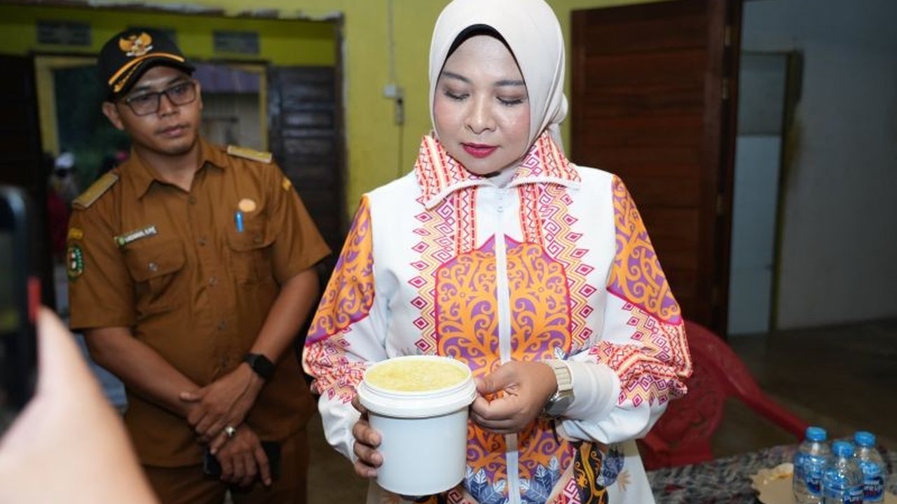 Pemerintah Kabupaten Bengkayang dan Dekranasda menampilkan kerajinan rotan unggulan di Inacraft 2025, berharap meningkatkan perekonomian lokal dan mengenalkan Bengkayang ke pasar internasional.