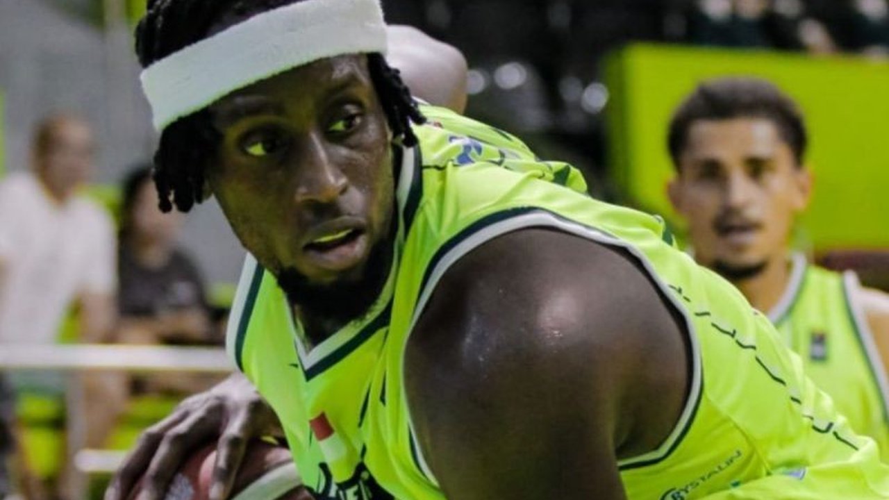 Pacific Caesar Surabaya Incar Kemenangan Perdana atas Satria Muda di IBL 2025