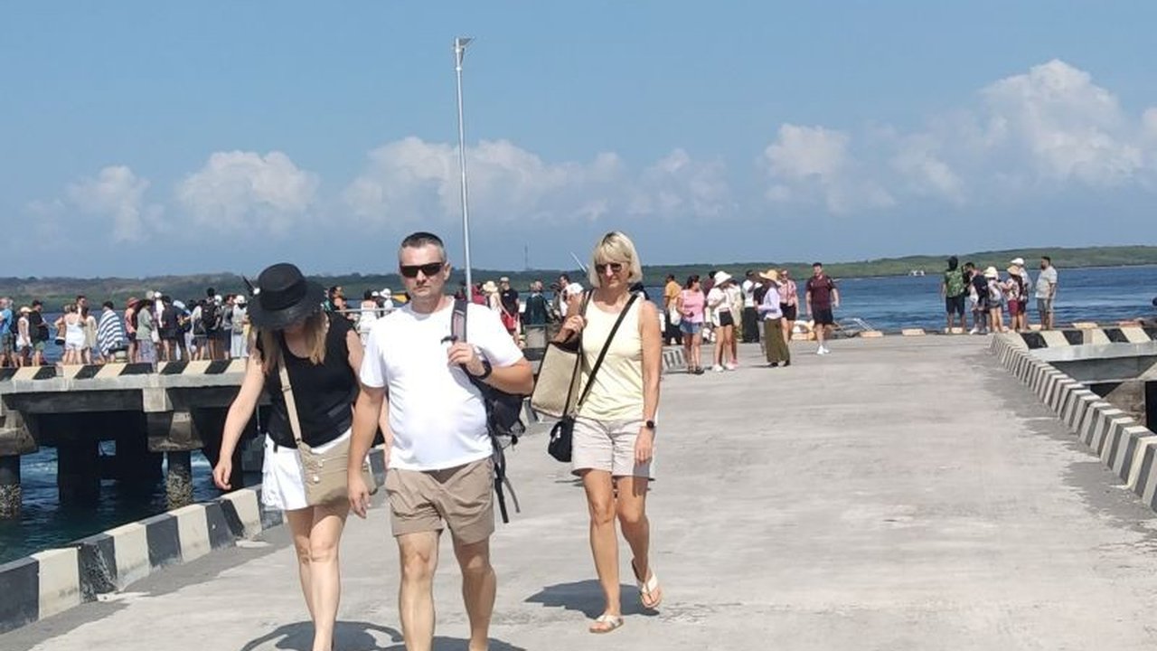 Bank Indonesia Provinsi Bali fokus perkuat sektor padat karya di tahun 2025 demi pertumbuhan ekonomi berkelanjutan dan inklusif, didukung sinergi sektoral dan optimalisasi investasi.