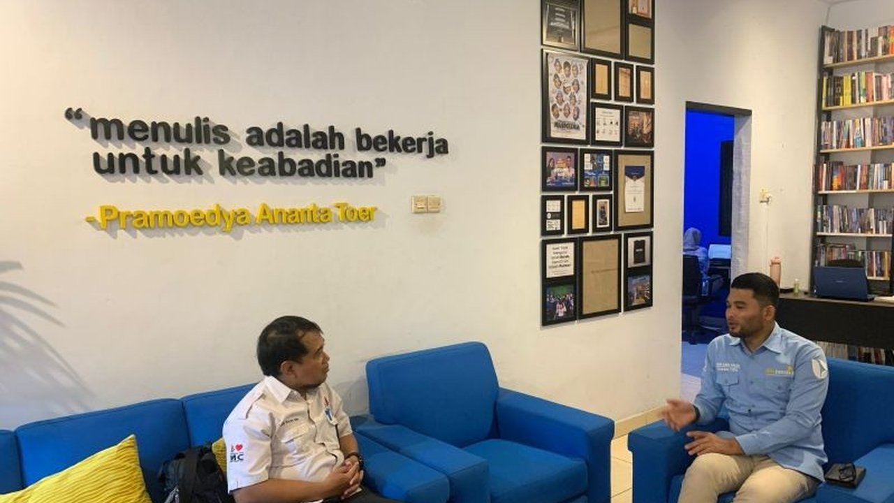 Dinas Perpustakaan Makassar berkolaborasi dengan 20 mitra, menawarkan diskon hingga layanan gratis bagi anggota perpustakaan untuk meningkatkan literasi di kota tersebut.
