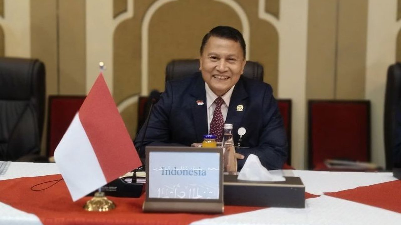 Ketua BKSAP DPR RI, Mardani Ali Sera, mengecam keras rencana Presiden Trump untuk merelokasi warga Palestina dari Jalur Gaza, menyebutnya sebagai tindakan provokatif dan pelanggaran hukum internasional yang dapat dikategorikan sebagai kejahatan perang dan