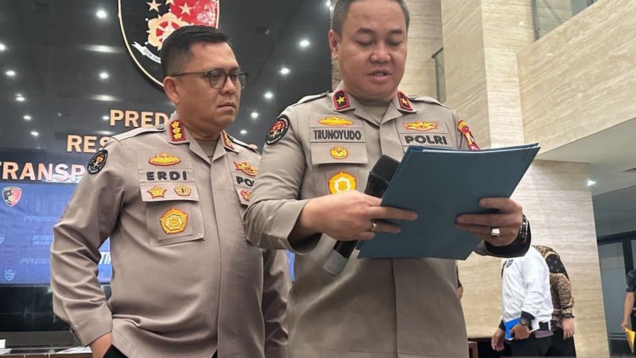 Kapolri Jenderal Listyo Sigit Prabowo menginstruksikan seluruh pejabat Polri, mulai dari Kapolsek hingga Kapolda, untuk membuat akun media sosial guna mempercepat respons terhadap aduan dan pertanyaan masyarakat.