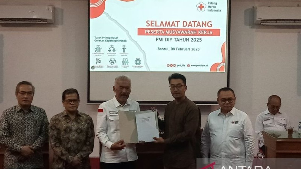 Bupati Bantul mengapresiasi peran strategis PMI dalam memberikan bantuan kepada korban bencana alam dan menekankan pentingnya adaptasi dan inovasi PMI dalam menghadapi tantangan kemanusiaan yang kompleks.