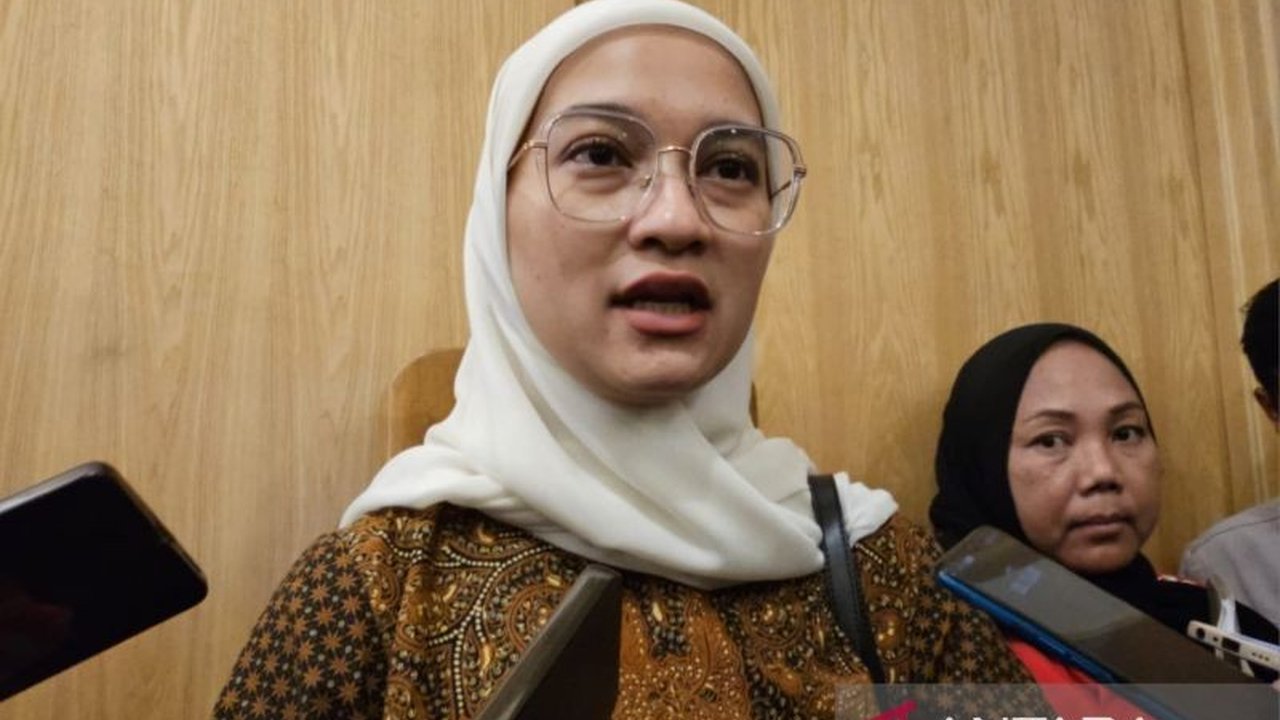 DPRD Kota Malang meminta Wali Kota terpilih, Wahyu Hidayat, untuk menjalankan program sesuai RPJMD 2024-2026 yang mencakup peningkatan daya saing, infrastruktur, dan pembangunan berbasis kearifan lokal, serta efisiensi anggaran.