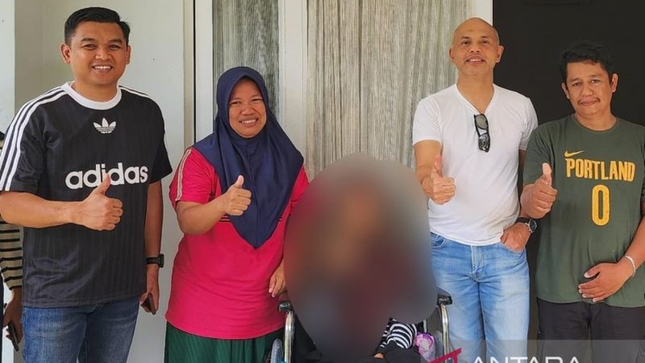 Setelah dirawat di Jakarta karena cedera serius akibat perundungan, siswi asal Belitung Timur diperbolehkan pulang dan kondisinya terus membaik, meskipun butuh waktu untuk pemulihan total.