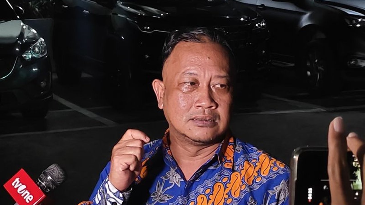 Kompolnas mengumumkan pemecatan tiga oknum polisi atas keterlibatan mereka dalam kasus dugaan pemerasan yang melibatkan AKBP Bintoro, sementara beberapa lainnya mendapat sanksi demosi dan wajib meminta maaf.