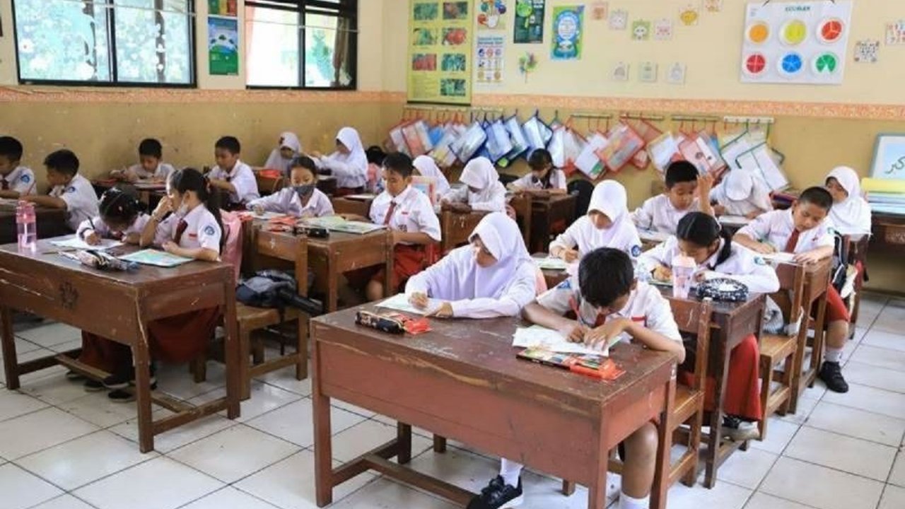 Siswa Aktif Organisasi Sekolah Bisa Daftar SPMB Jalur Prestasi 2025