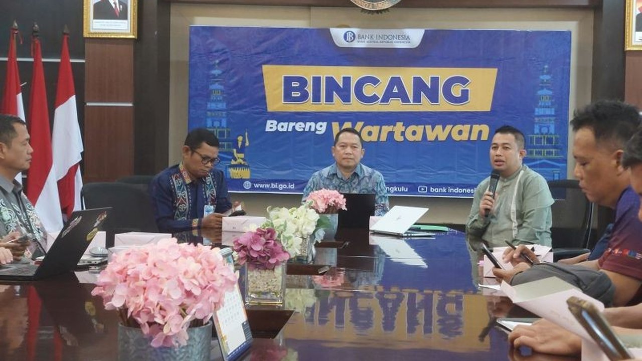 Bank Indonesia memprediksi pertumbuhan ekonomi Bengkulu akan meningkat pada 2025 berkat inflasi yang rendah dan peningkatan konsumsi rumah tangga, serta dukungan kebijakan pemerintah.