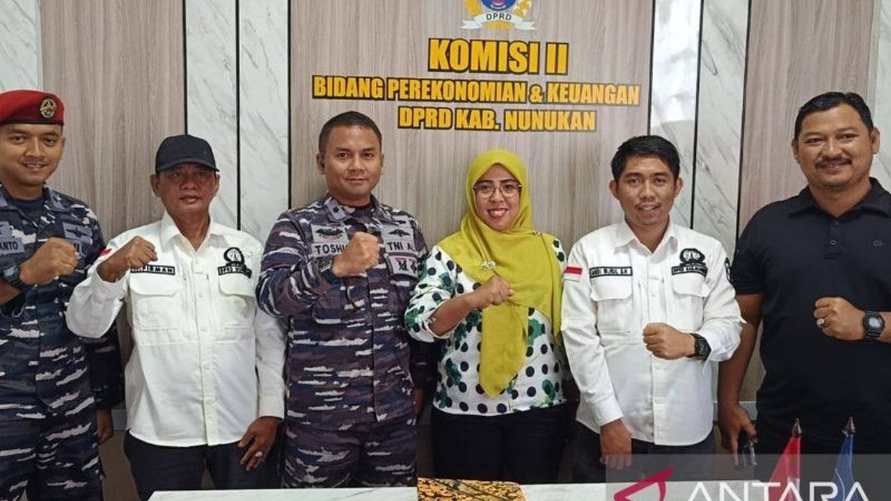 DPRD Kabupaten Nunukan berkolaborasi dengan Universitas Borneo Tarakan untuk mengembangkan potensi rumput laut lokal, yang menghasilkan 587.459 ton rumput laut dengan nilai Rp1,3 triliun pada tahun 2022.