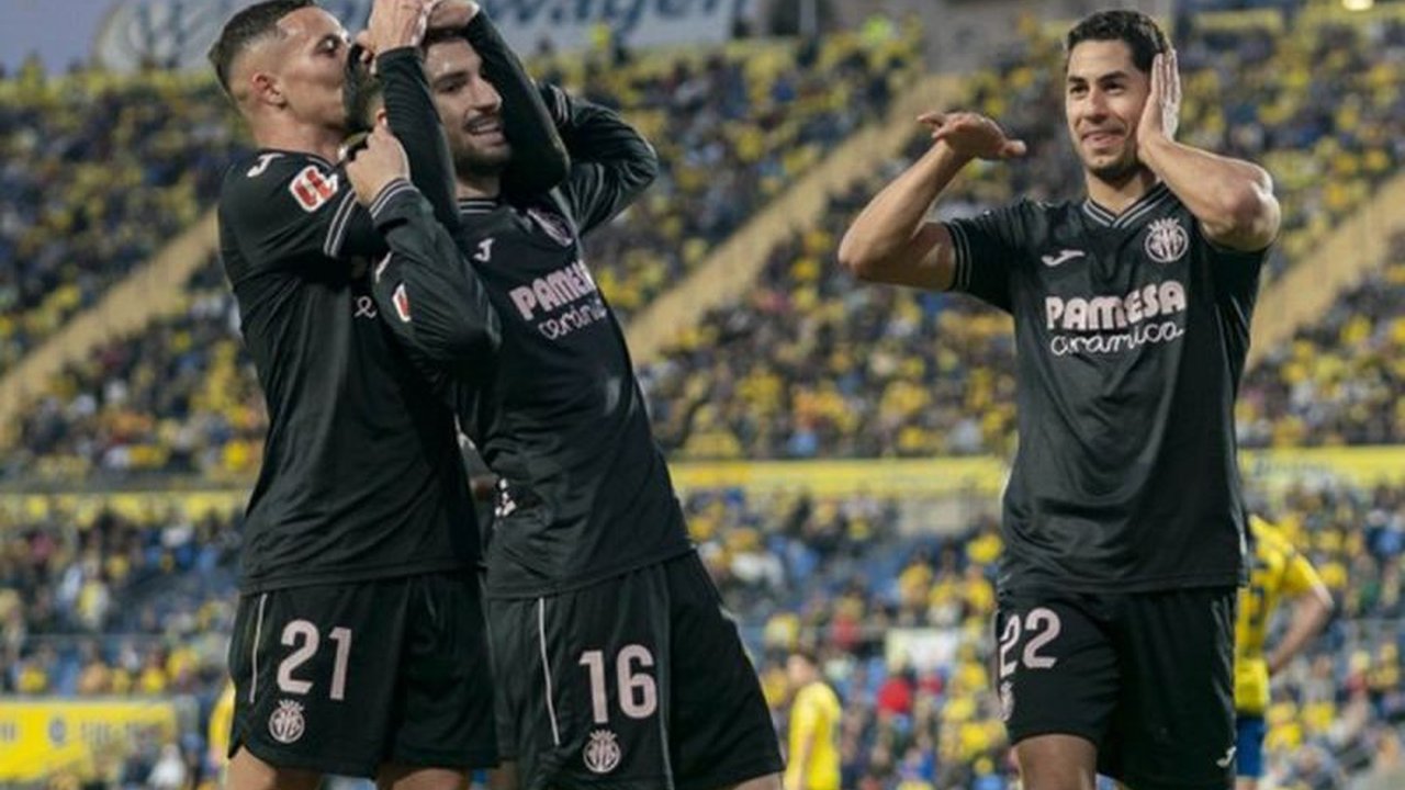 Villarreal sukses meraih kemenangan 2-1 atas Las Palmas dalam pertandingan Liga Spanyol di Gran Canaria, Minggu,  dengan gol dari Alex Baena dan Ayoze Perez mengamankan tiga poin bagi tim tamu.