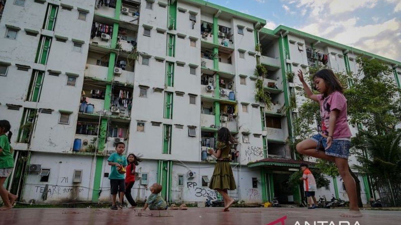 Anggota Komisi D DPRD DKI Jakarta menolak rencana pembatasan waktu sewa rusun karena dikhawatirkan akan menimbulkan keresahan dan dampak negatif bagi warga berpenghasilan rendah.