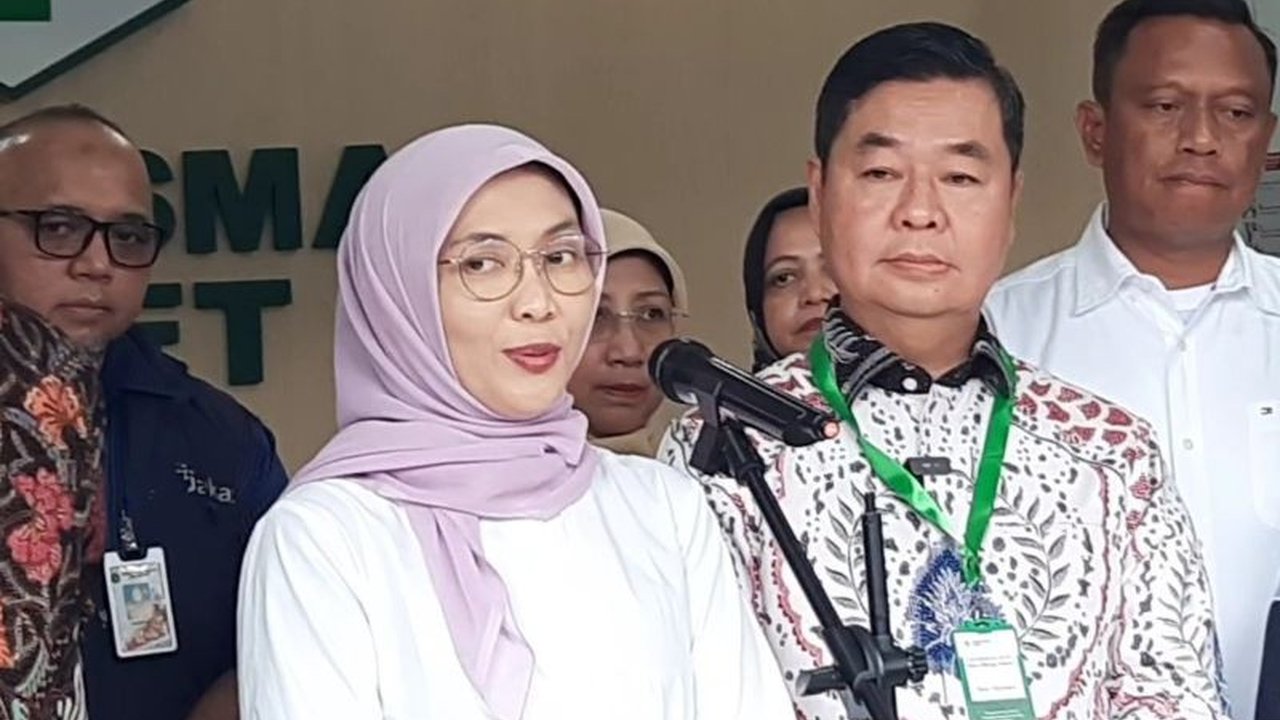 Pemerintah Provinsi DKI Jakarta membatasi layanan cek kesehatan gratis menjadi 30 orang per hari melalui aplikasi Satu Sehat Mobile untuk menghindari antrean panjang dan memastikan pelayanan optimal.