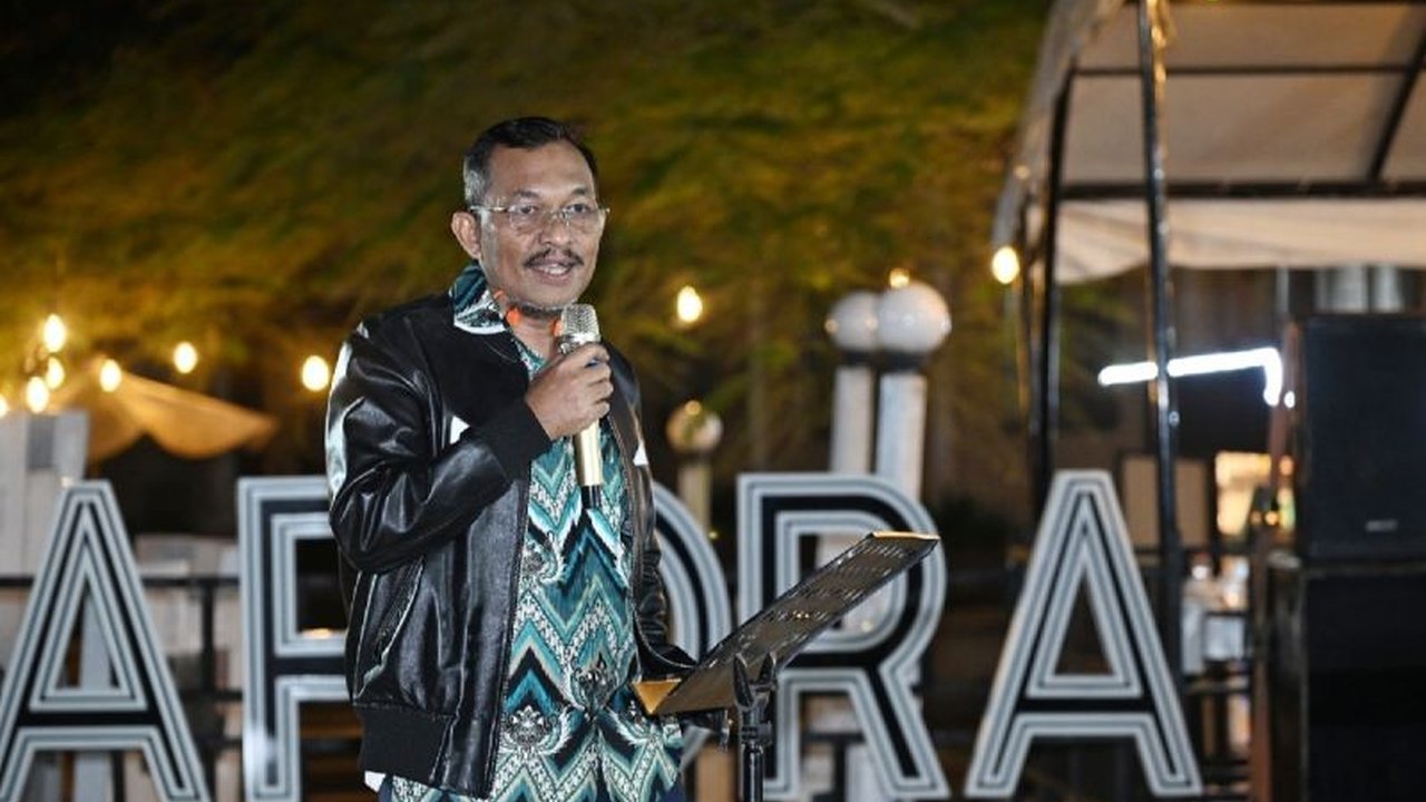 Pemerintah Provinsi Sumatera Utara mengajak Persatuan Alumni Doktor Universitas Negeri Medan (PADU) untuk meningkatkan kualitas pendidikan di Sumatera Utara, memanfaatkan keahlian para anggotanya yang terdiri dari profesor dan doktor di bidang pendidikan.