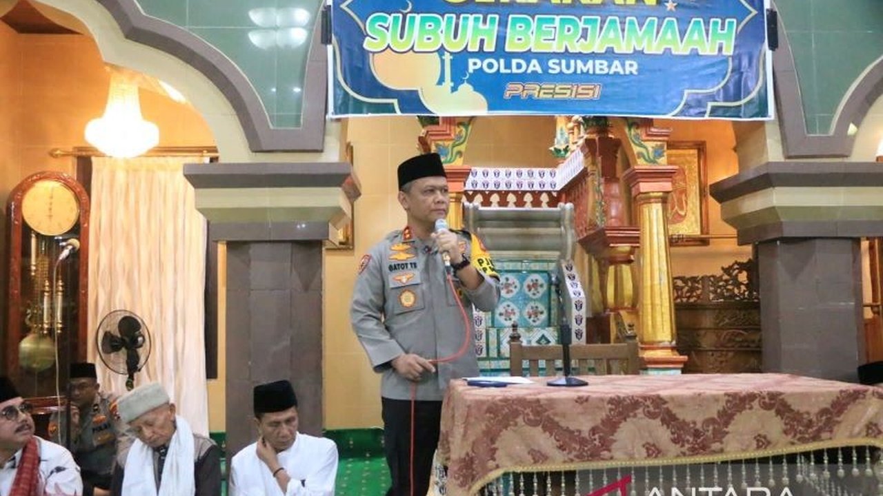 Kapolda Sumbar: Menjalin Silaturahmi Lewat Program Subuh Berjamaah