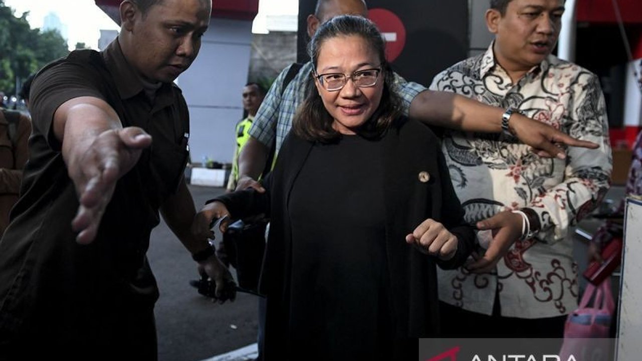 Pakar Hukum Beniharmoni Harefa menyarankan hakim memeriksa mendalam kesaksian Agustiani Tio Fridelina yang mengaku terintimidasi dalam kasus Harun Masiku, termasuk mengusut siapa yang menawarinya uang.