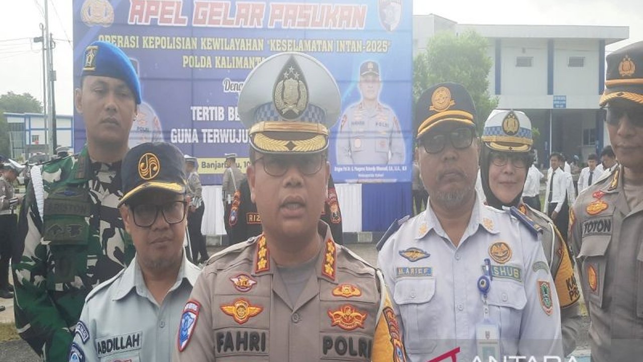 Ditlantas Polda Kalsel menjadikan klakson telolet sebagai target tilang dalam Operasi Keselamatan Intan 2025 karena berpotensi membahayakan keselamatan dan melanggar aturan tingkat kebisingan, selain menindak pelanggaran lalu lintas lainnya.