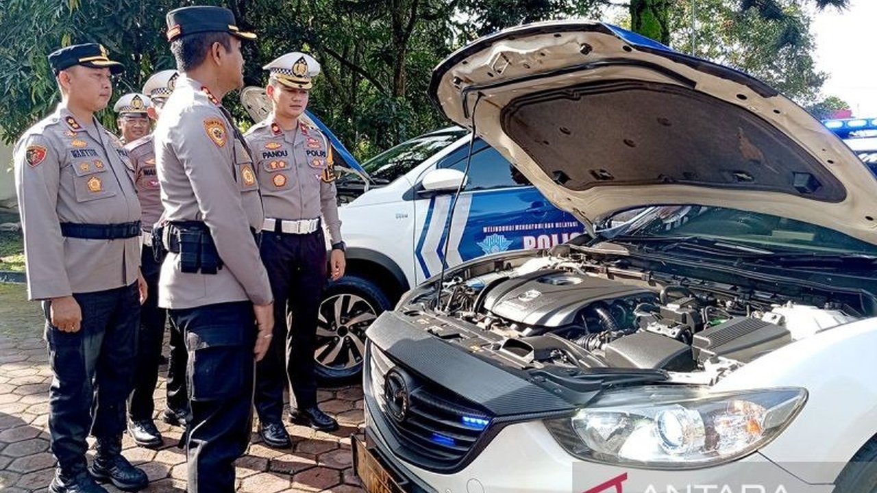 Polresta Banyumas mengajak masyarakat Banyumas untuk lebih mengutamakan keselamatan dalam berlalu lintas selama Operasi Keselamatan Candi 2025 yang berlangsung selama dua pekan.
