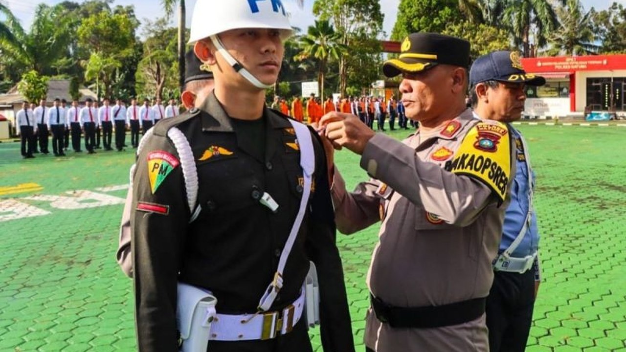 Operasi Keselamatan Seligi 2025 di Natuna melibatkan 111 personel gabungan dari Polri, TNI, Basarnas, dan Pemda untuk mengamankan arus mudik Lebaran 1446 H selama 14 hari.