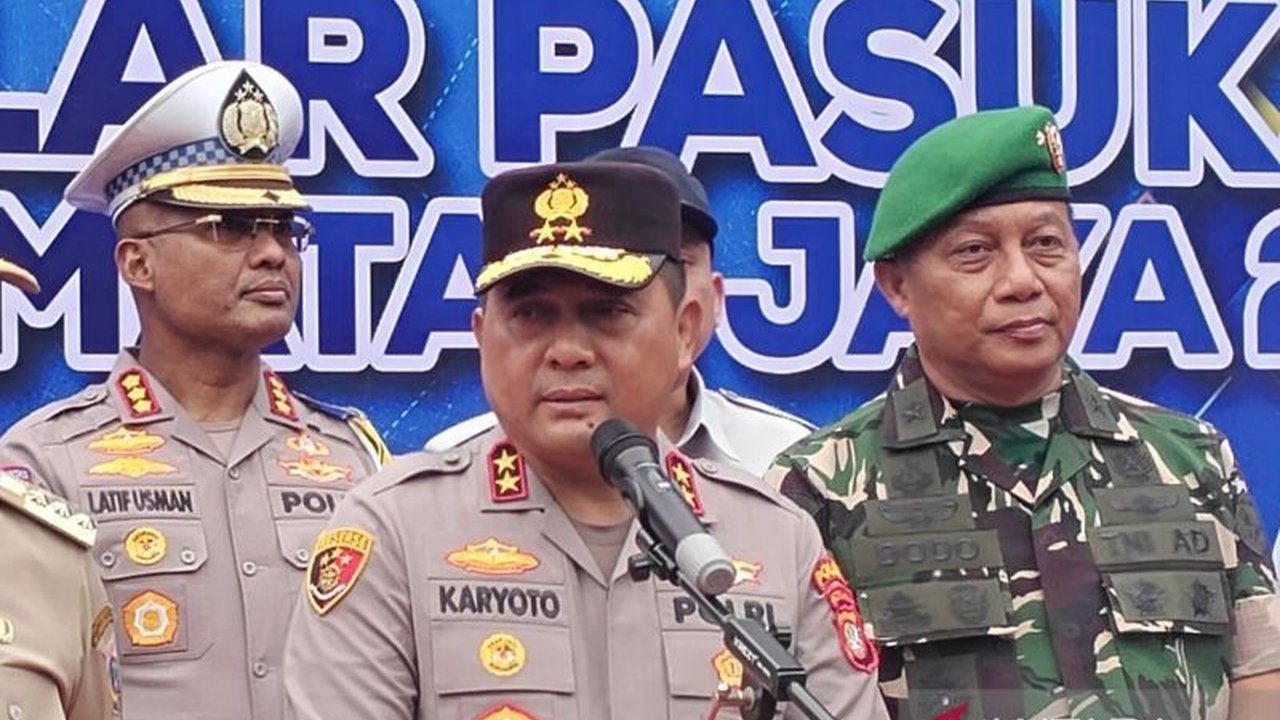 Kapolda Metro Jaya membentuk tim khusus untuk mengatasi kemacetan di Jakarta yang dinilai sudah sangat mengganggu aktivitas masyarakat, dengan memanfaatkan personel dan motor trail untuk bergerak cepat ke titik kemacetan.