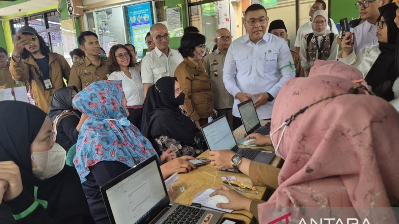 Peluncuran Program Cek Kesehatan Gratis (CKG) di Jatimulya, Bekasi disambut antusias warga,  menunjukkan apresiasi terhadap program kesehatan pemerintah yang pro rakyat dan berharap keberlanjutannya.