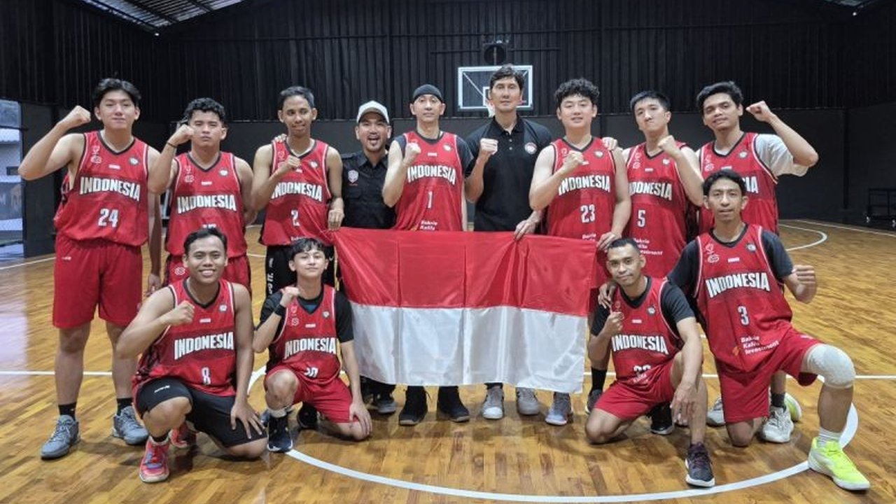 Timnas bola basket tuli putra Indonesia tengah berlatih intensif di Jakarta, mempersiapkan diri menghadapi kejuaraan bola basket regional di Hong Kong pada 1-2 Maret mendatang.