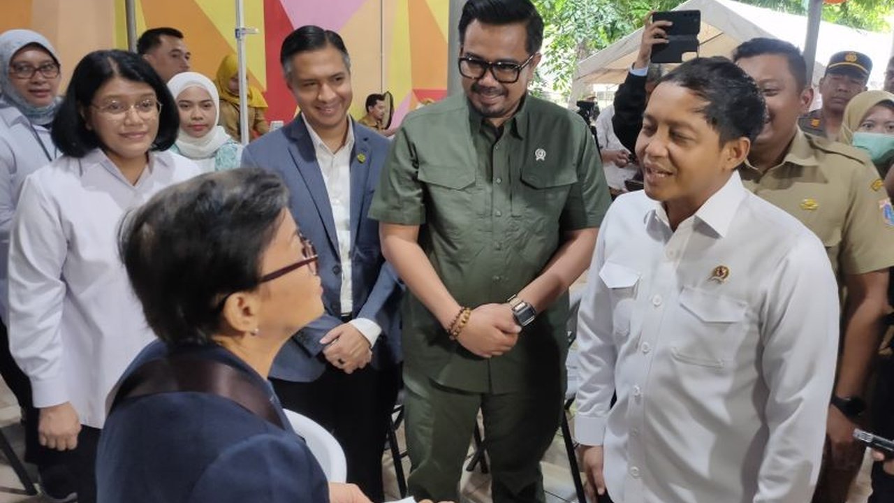 Menteri Kehutanan, Raja Juli Antoni, menyebut program Cek Kesehatan Gratis (CKG) sebagai kado ulang tahun terbaik Presiden Prabowo Subianto untuk rakyat Indonesia,  dimana program ini difokuskan bagi warga yang berulang tahun dan dapat diakses melalui apl
