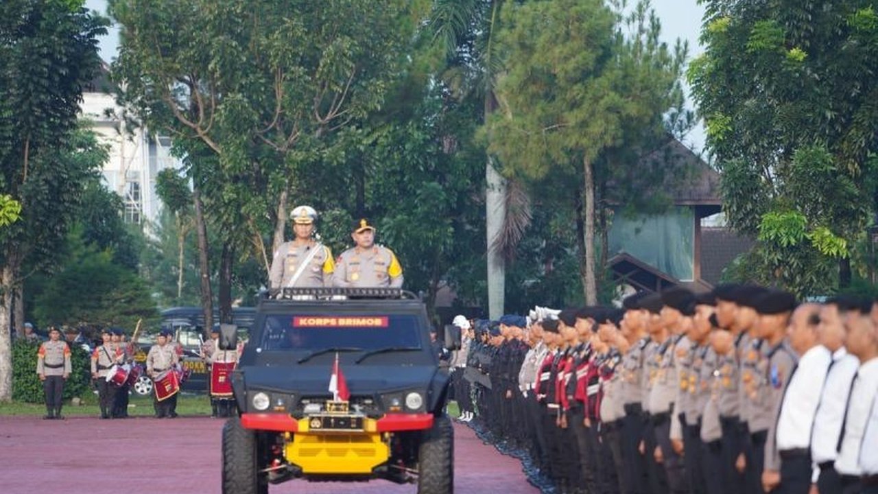 Polda Sumut menggelar Operasi Keselamatan Toba 2025 dengan mengerahkan 1.983 personel untuk meningkatkan kesadaran berlalu lintas dan menekan angka kecelakaan di Sumatera Utara selama 14 hari.