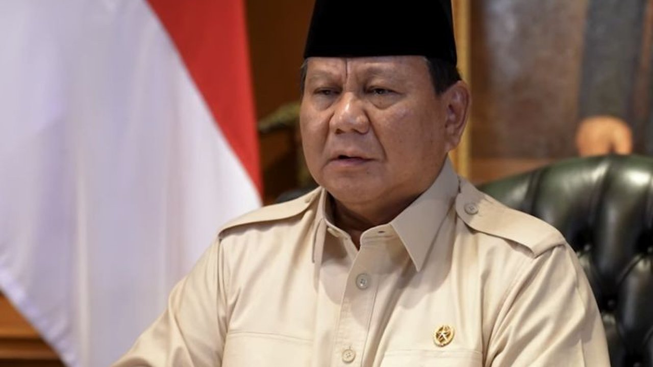 Presiden Prabowo Subianto mengingatkan insan pers Indonesia untuk mengutamakan kepentingan bangsa dan waspada terhadap upaya pengendalian opini di tengah Hari Pers Nasional (HPN) 2025.