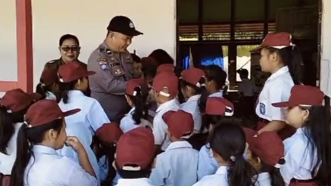 Polres Bengkayang melalui Kanit Binmas Polsek Ledo melakukan pembinaan di sekolah-sekolah untuk mencegah perundungan (bullying) dan menanamkan nilai-nilai kebangsaan, kedisiplinan, dan saling menghargai di kalangan siswa.