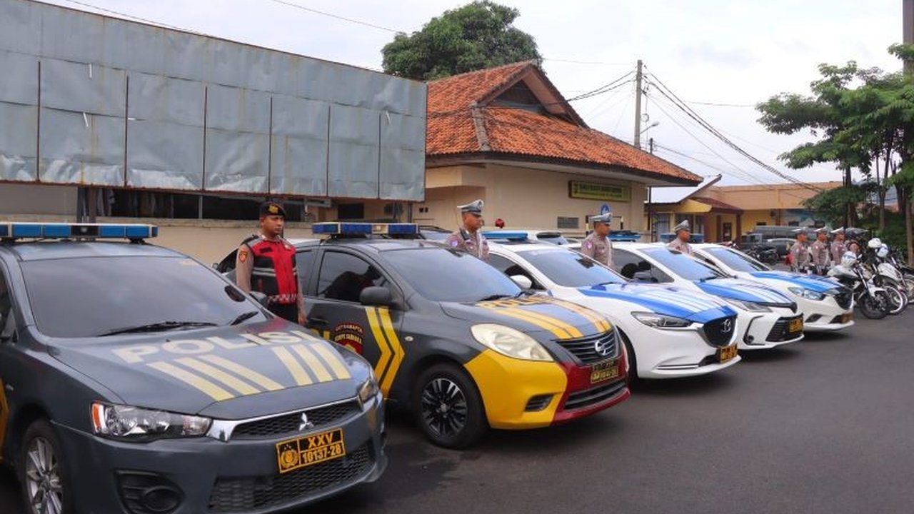 Polresta Bandarlampung menggelar Operasi Keselamatan Krakatau 2025 selama 14 hari untuk meningkatkan kepatuhan berlalu lintas, menekan angka pelanggaran dan kecelakaan, serta menciptakan keamanan dan ketertiban.