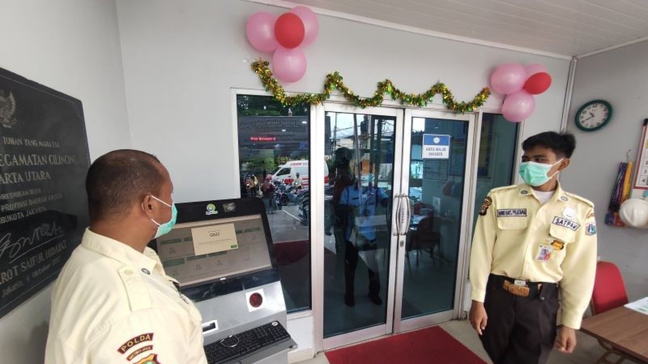 Staf Khusus PCO, Hafizhul Mizan, menjelaskan aplikasi SatuSehat memudahkan akses Cek Kesehatan Gratis meski ada kendala pemahaman penggunaan aplikasi di beberapa masyarakat.