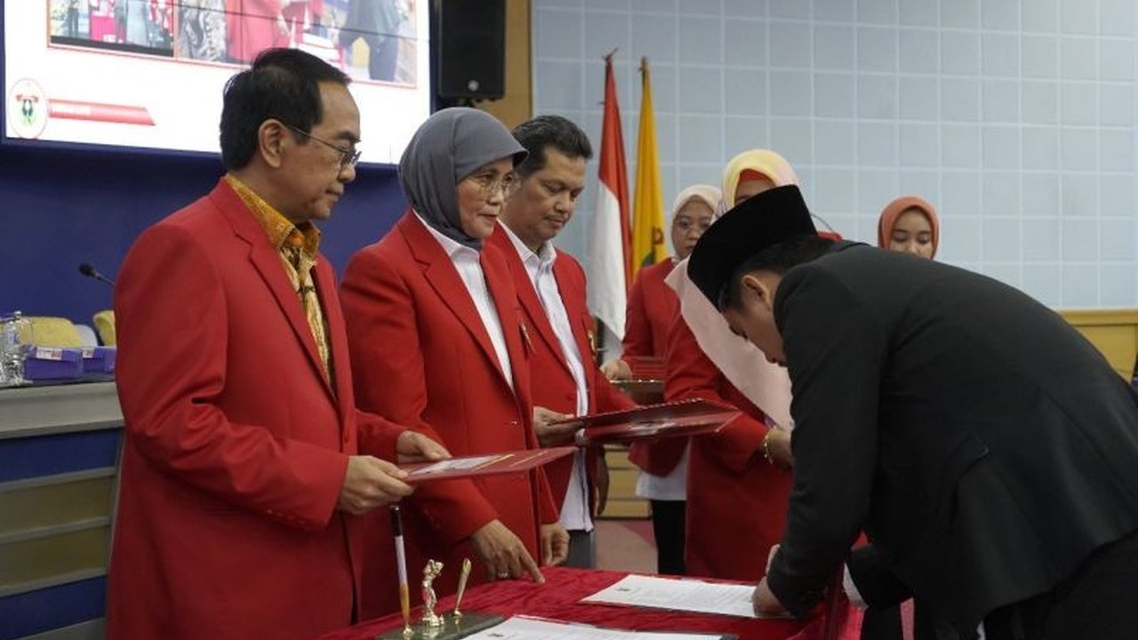 Universitas Hasanuddin resmi menerima 146 dosen baru sebagai Non PNS tetap, diharapkan mampu meningkatkan kualitas dan reputasi Unhas di kancah global.
