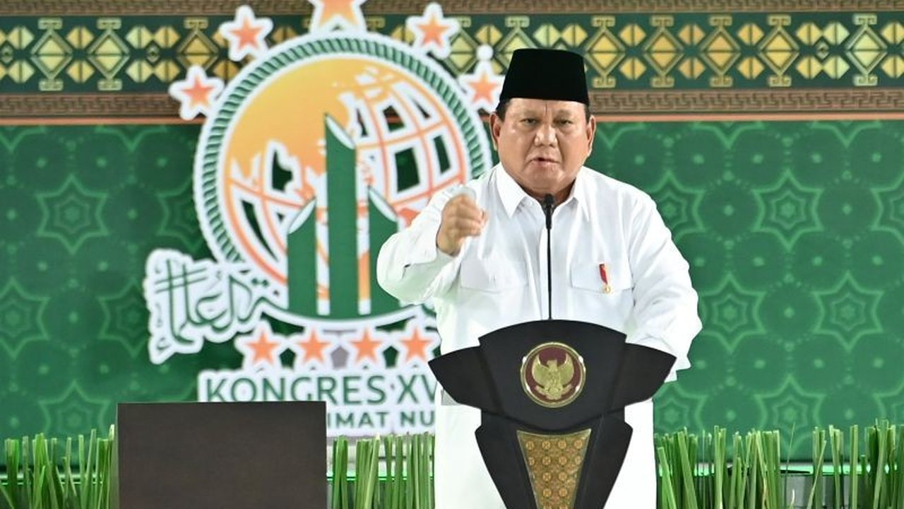 Presiden Prabowo Subianto telah memangkas anggaran perjalanan dinas luar negeri untuk mendanai perbaikan 330.000 sekolah di Indonesia, karena anggaran yang ada hanya cukup untuk 20.000 sekolah.