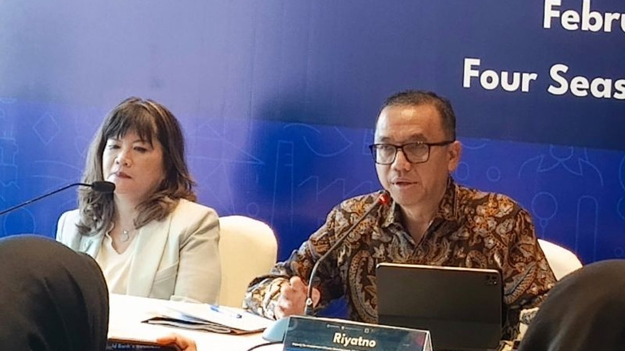 Kementerian Investasi Indonesia berencana menerapkan skema 'fiktif positif' untuk percepatan penerbitan izin usaha, guna memangkas waktu proses yang saat ini mencapai 65 hari dan meningkatkan daya saing investasi.