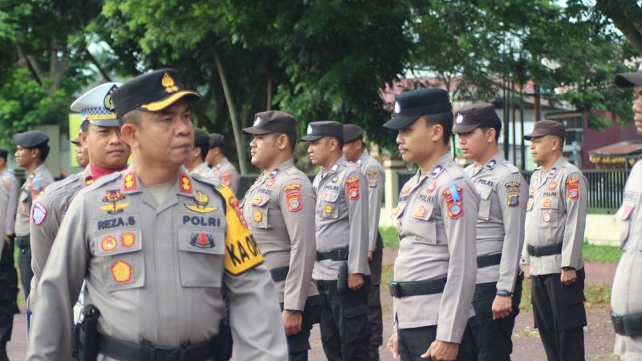 Polres Sigi, Sulawesi Tengah, mengimbau masyarakat tertib berlalu lintas selama Operasi Keselamatan Tinombala 2025 yang berlangsung 10-23 Februari, dengan fokus pada penindakan pelanggaran dan edukasi.